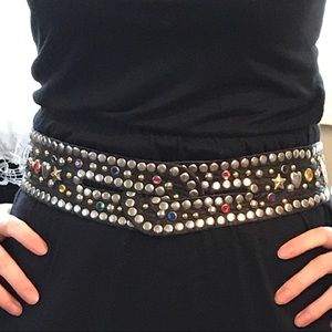 Vintage Women’s Sand Castle Black Studded Belt